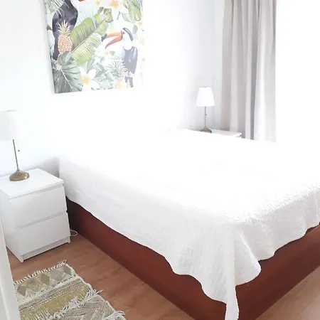 T2 com 2wc em condomínio com piscina Apartamento Albufeira